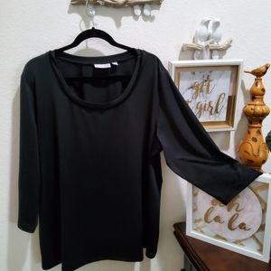 Black Scoop Neck Top 2X